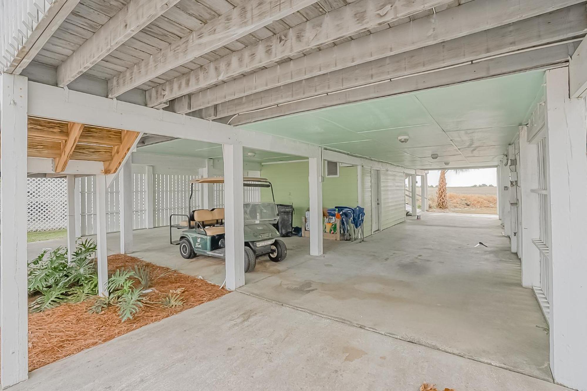 Four-Bedroom House With Great View! Pool Across The Street! Hunting Island Pass! Harbor Island Exterior photo